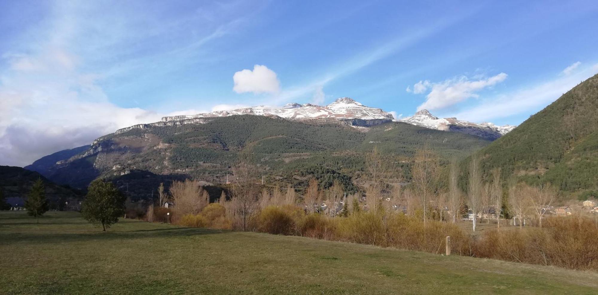 Apartamento En Villanua La Espata Dış mekan fotoğraf