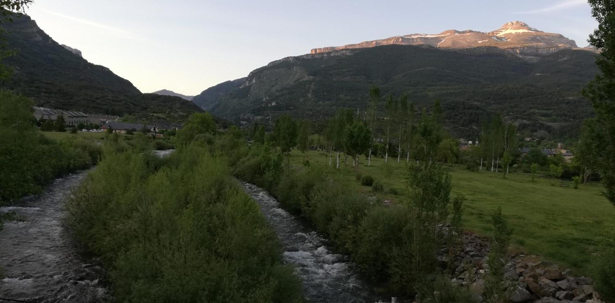 Apartamento En Villanua La Espata Dış mekan fotoğraf